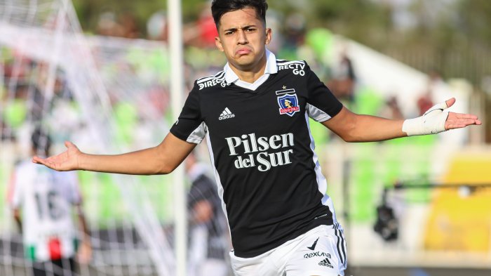 Por goleada: Colo Colo triunfó 5-0 ante Palestino en La Cisterna