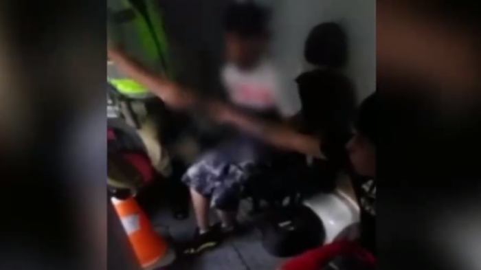 Les ofreció $300 mil: Joven intentó sobornar a carabineros y esta fue la respuesta de los funcionarios