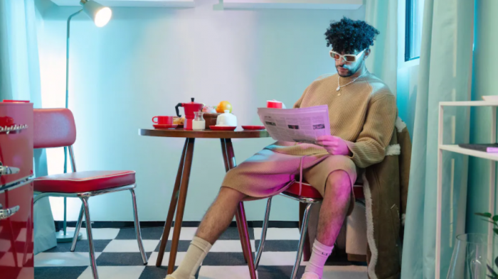 Recorrido en su camión de gira, video grabado y más: La inédita iniciativa de Bad Bunny con Airbnb