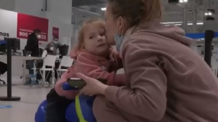 Tras la guerra: Refugiados ucranianos intentan rehacer sus vidas en otros países