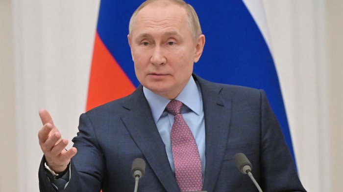 Putin acusa a Occidente de suprimir la cultura rusa y lo compara con el nazismo