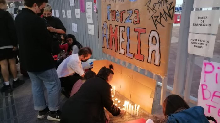 Denuncian transfobia: Mujer permanece en riesgo vital tras ser acuchillada en pleno centro de Santiago