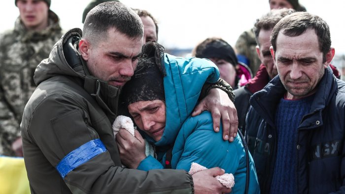 Rusia anuncia reducción de actividad militar en 2 ciudades de Ucrania: 