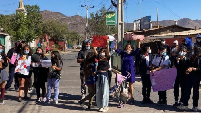 Estudiante sufrió intento de secuestro fuera de liceo en Coquimbo: Sujeto huyó tras resistencia de la joven