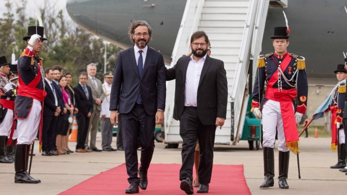 De reunión con Fernández a una cena en su honor: El itinerario del presidente Boric tras su llegada a Argentina