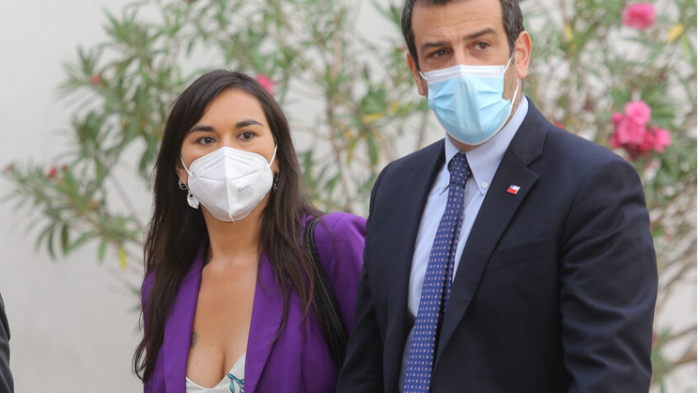 Ex ministro Delgado descarta acusaciones de Siches por regreso de migrantes expulsados en avión