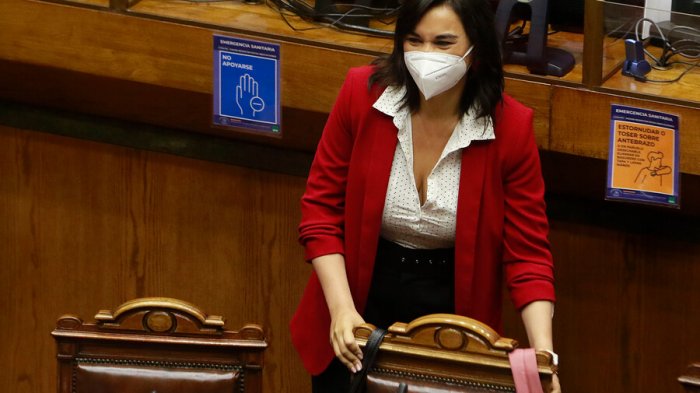 Cadem: Ministra Izkia Siches sufre una caída en la aprobación de su labor durante las últimas dos semanas