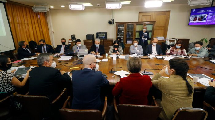 Jornada clave: Comisión de Constitución vota este martes idea de legislar el quinto retiro