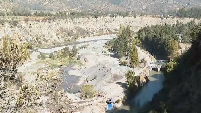 Río Maipo muestra los efectos de la crisis hídrica: Preocupación aumenta por la falta de lluvias