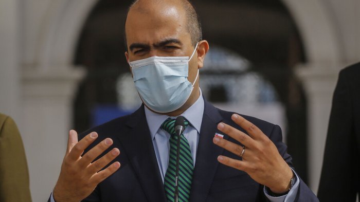 Director del Senda critica letras sobre drogas en la música urbana: 