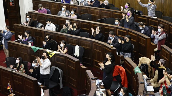 Histórica jornada en la CC: Fueron aprobados 16 