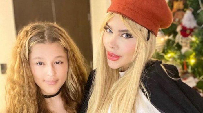 De regalo de cumpleaños! Influencer sometió a su hija de 12 años a  rinoplastia - Chilevisión