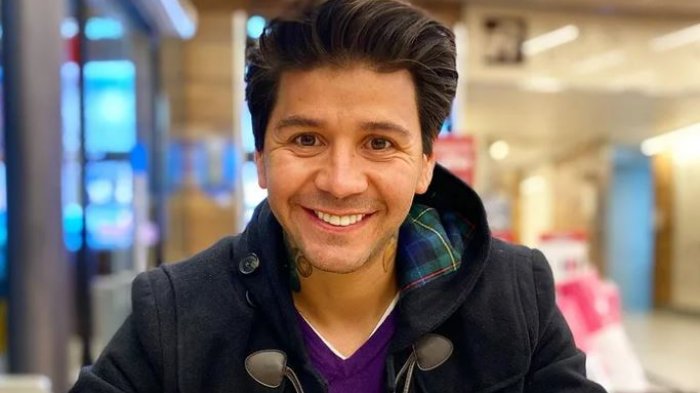 Edmundo Varas celebró terminar su carrera: 