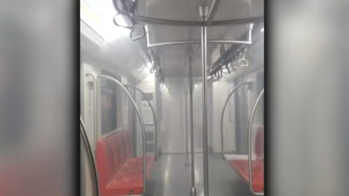 Evacúan metro por presencia de humo en uno de los vagones: Aseguran que se trató de falla técnica