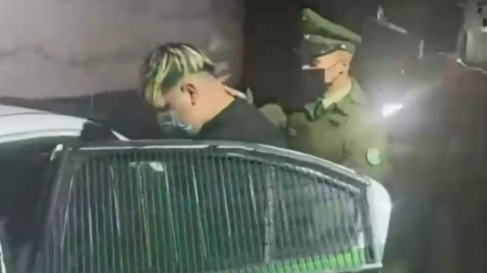 Detienen a violenta banda que asaltó a una mujer en Providencia: Habrían participado en banderazo a Colo Colo