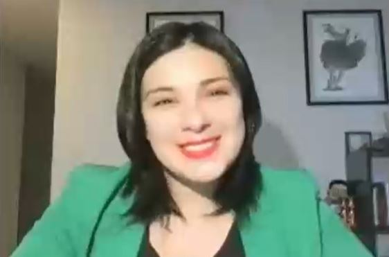 Karol Cariola destacó salario mínimo, pero 