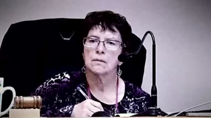 Escuchas telefónicas y testigos: Las pruebas contra jueza investigada por vínculos con narcos