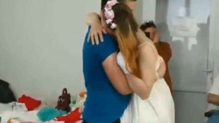 El conmovedor baile de bodas de enfermera ucraniana que perdió sus dos piernas tras explosión