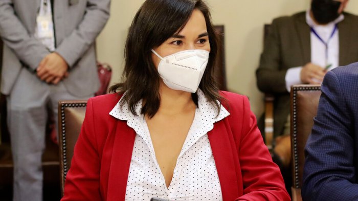 Ministra Siches se reunirá con familiares de carabinero asesinado en Chillán Viejo