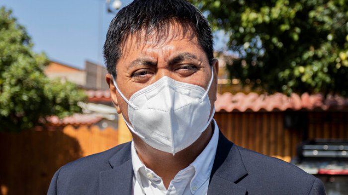 Evópoli expulsa a diputado Lee de la bancada por apoyar acusación constitucional contra Allamand