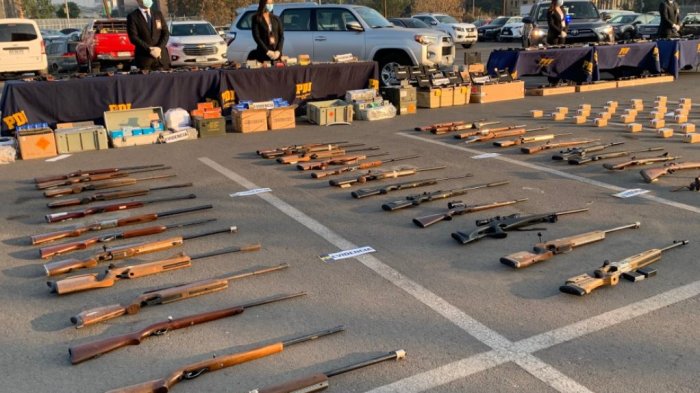 En prisión preventiva quedó carabinero (r) que tenía armamento de guerra y más de 90 mil cartuchos