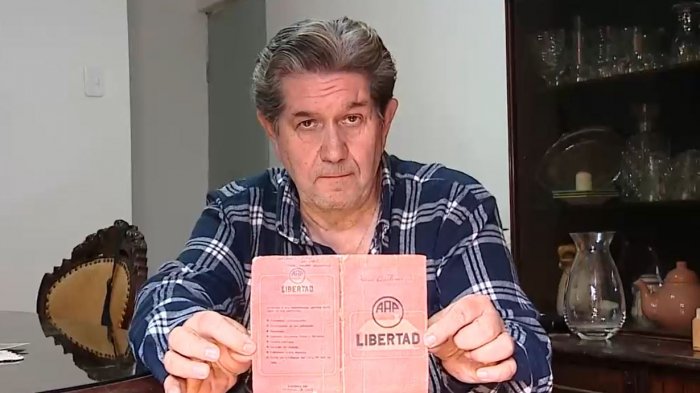 Hombre que encontró libreta millonaria aún espera pago: 