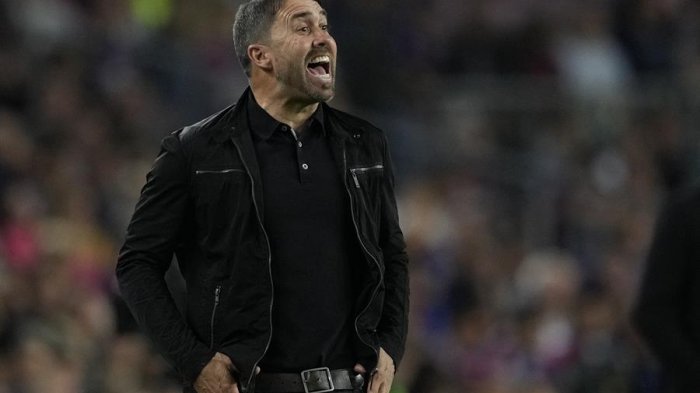 Entrenador de la liga española dice que es “un orgullo” ser alternativa para La Roja