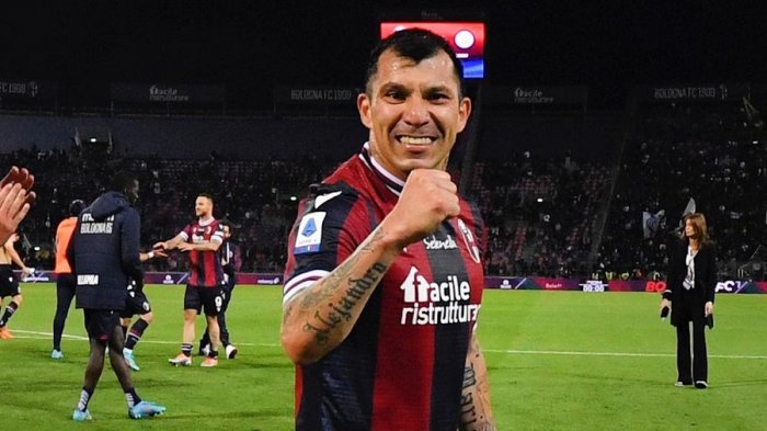 La UC se queda con las ganas: Gary Medel oficializó su renovación con el Bologna
