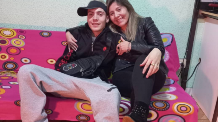 Marcianeke recibe emotivo mensaje de su madre: 