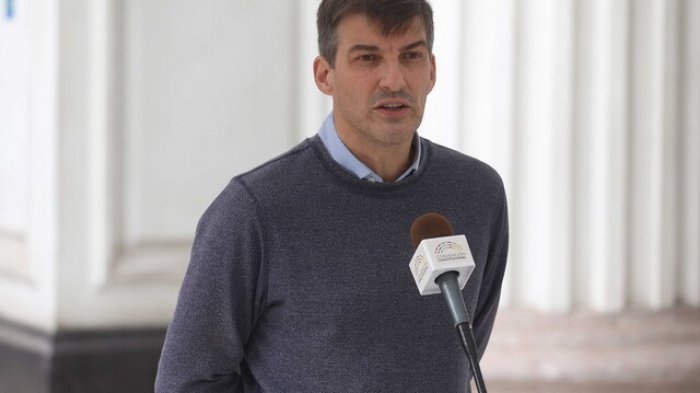 Daniel Stingo sale al paso de polémica por dineros heredables en futuro sistema de pensiones