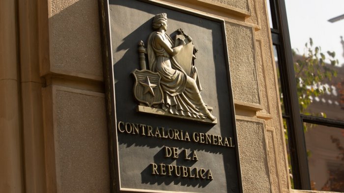 Contraloría solicitó información complementaria a municipio de Providencia tras denuncias de infiltrados en marchas