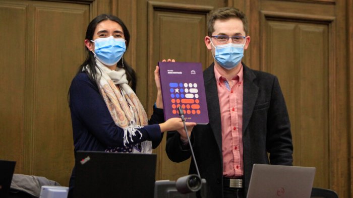 Cadem: Opción Apruebo en el plebiscito de salida anota un alza y Rechazo disminuye dos puntos