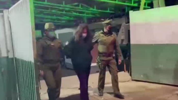 Joven fue asesinada por la presunta amante de su padre en plena calle en Buin