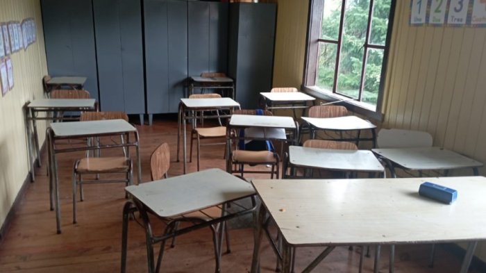 Denuncian que estudiantes en La Araucanía se enferman de neumonía por clases con temperaturas bajo cero