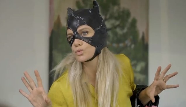 El experimento social de Javiera Acevedo: Hizo de Uber vestida de Gatúbela