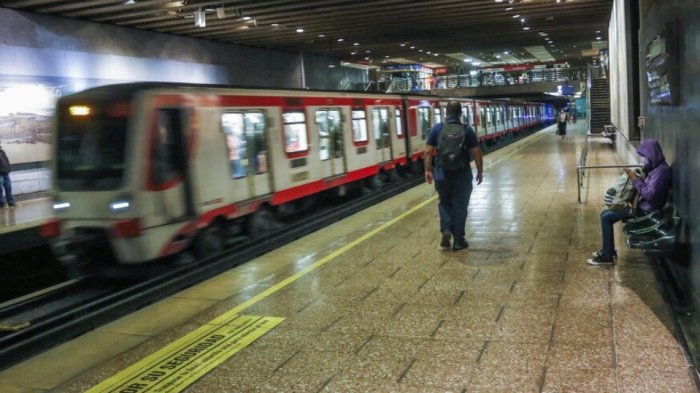 Nueva alerta en el Metro: Suspenden servicio en cuatro estaciones de Línea 1