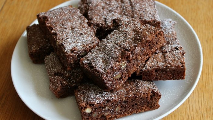 Llevó brownies con marihuana a compañeros de trabajo y 10 personas terminaron hospitalizadas