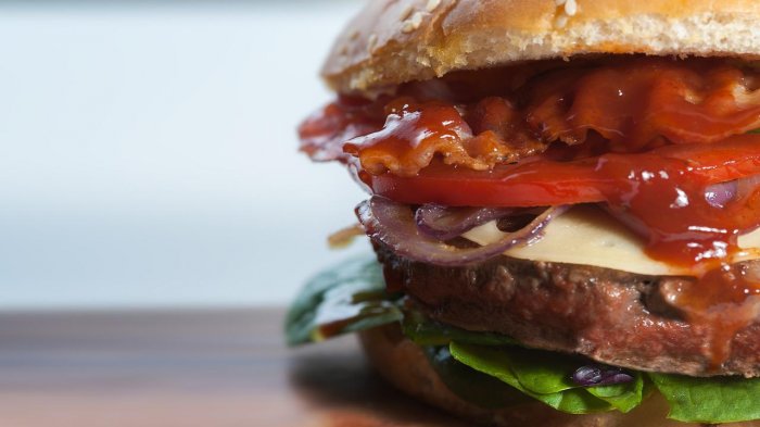 Día Internacional de la Hamburguesa: Dos recetas imperdibles para carnívoros y vegetarianos