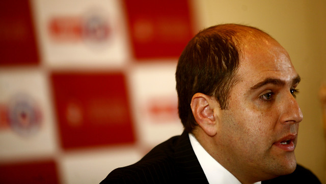 El negocio de Sergio Jadue en Miami: Arrienda lanchas por $170 mil la hora