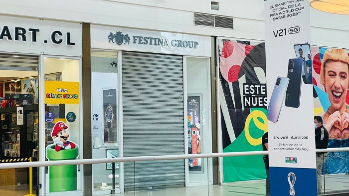 Asaltan tienda de relojes de lujo en Mall Plaza Oeste: Hay cuatro detenidos