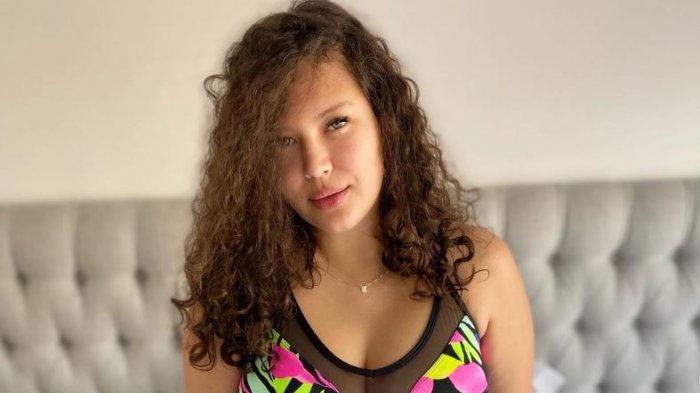 Michelle Carvalho publicó los crueles comentarios que recibe y les dedicó irónico mensaje