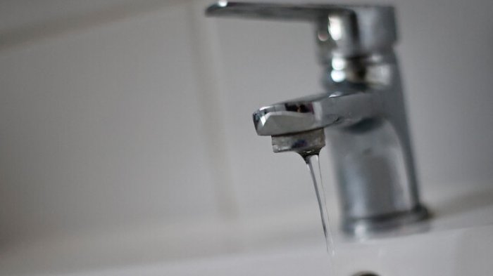 Aguas Andinas informa corte temporal de agua en dos comunas de la RM: Revisa los sectores afectados