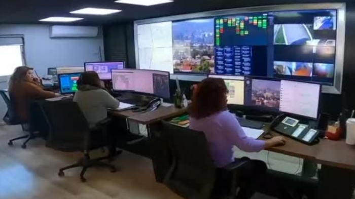 ¿Necesitamos un número único para emergencias?: Plantean manejar en Chile nuestro propio 911