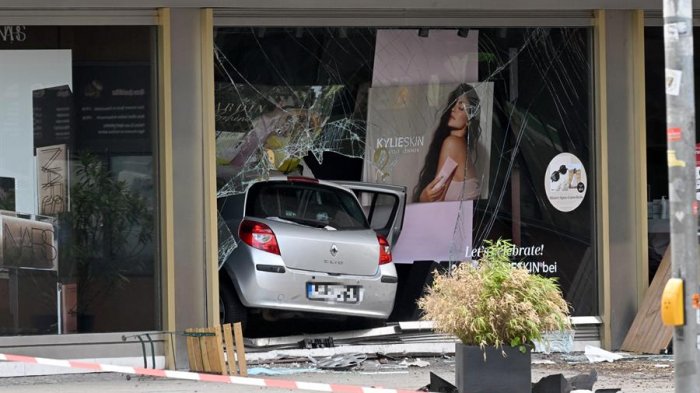 Atropello en centro de Berlín deja un muerto y 5 heridos graves: Investigan eventual intencionalidad