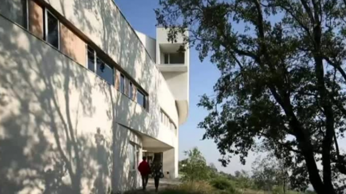 Corte Suprema revirtió sanción a estudiantes universitarios por dar 'like' a un post en Instagram