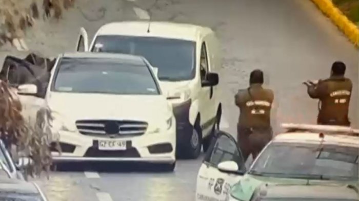 Los pillaron robando un auto en Providencia: Capturaron a banda cuyos integrantes sumaban 100 detenciones