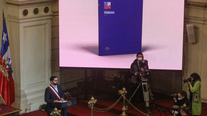 Nueva Constitución: Diario Oficial publicó decreto para convocar a plebiscito de salida en septiembre