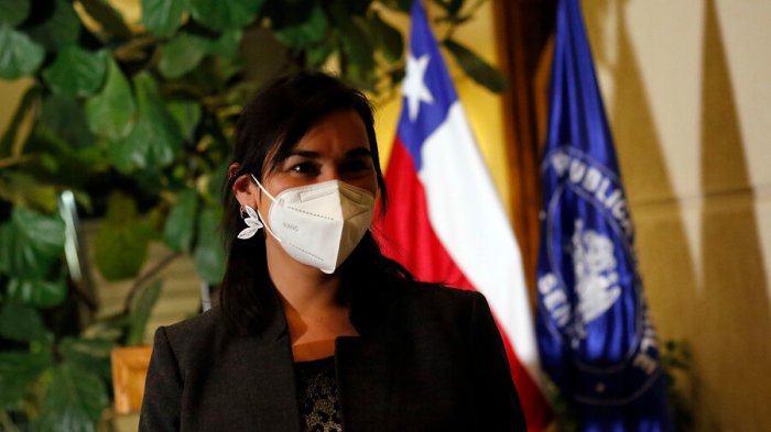 Ministra Izkia Siches presentó defensa por acusación constitucional en su contra: La catalogó como 