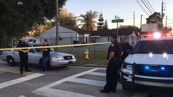 Hombre disparó desde la ventana de su casa y luego se atrincheró: Policías de EE.UU. lo detuvieron
