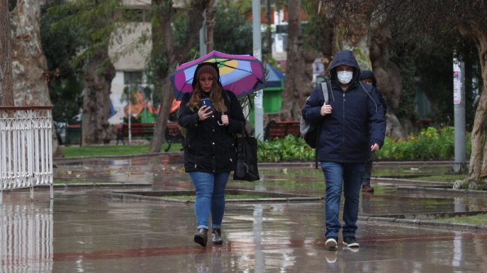 Alerta Roja en Coquimbo por intensa lluvia: Sistema frontal en el norte deja heladas, vientos y nevazón